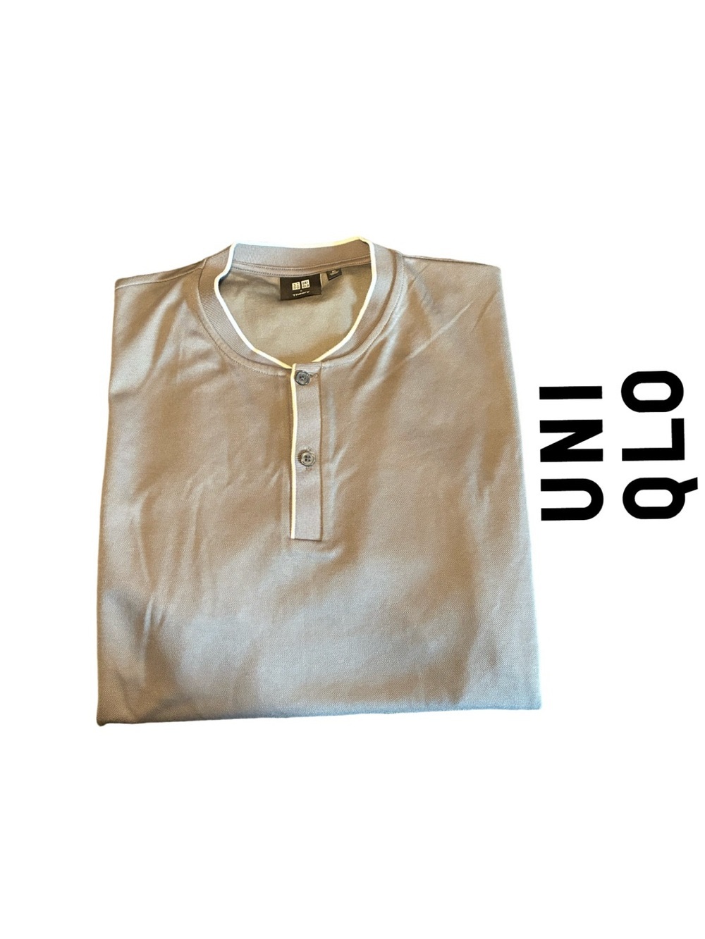 Uniqlo Men’s Short-Sleeve Henley in Light Gray with White Trim - NWOT